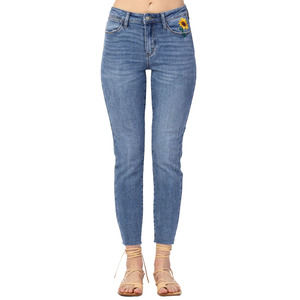 Judy Blue Sunflower Embroidered Skinny Jeans 9/29 NWT Relaxed High Waist Ankle